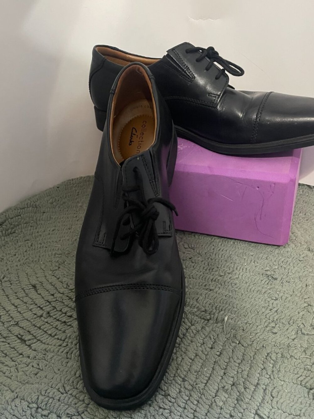 Clarks Men’s Tilden Cap Dress Shoe, Size 11.5 Black Leather